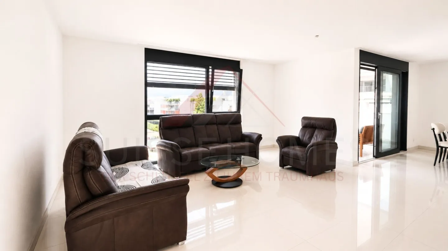 150 m² di superficie abitabile | Luminoso appartamento di 4,5 stanze con 2 balconi e ascensore - Foto 4 di 22