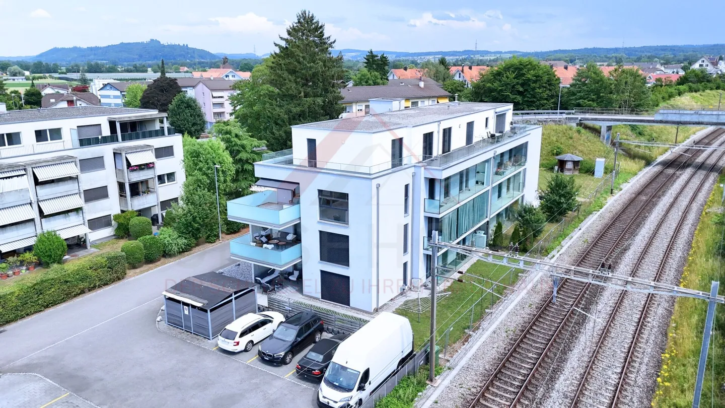 150 m² di superficie abitabile | Luminoso appartamento di 4,5 stanze con 2 balconi e ascensore - Foto 3 di 22
