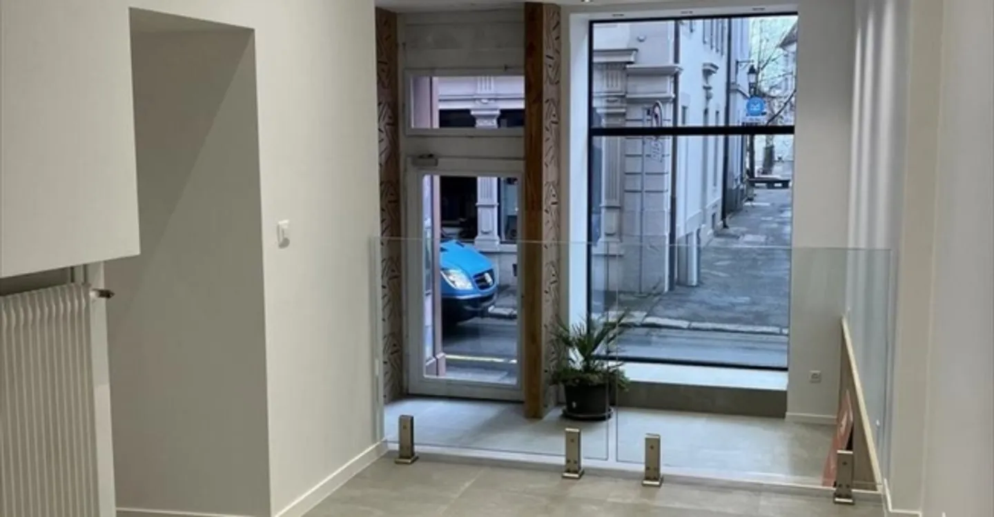 Edificio ad uso misto in affitto - Foto 6 di 9