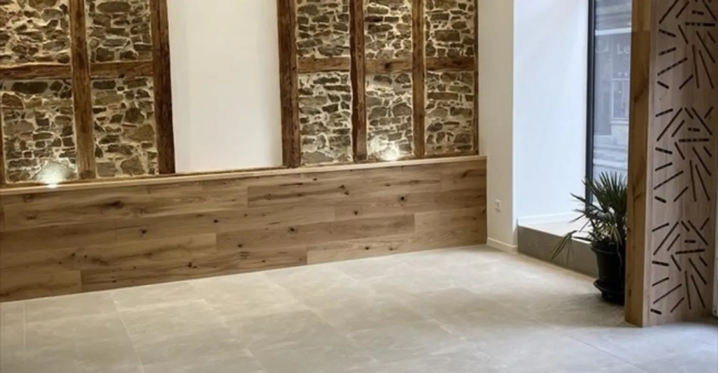 Edificio ad uso misto in affitto - Foto 3 di 9