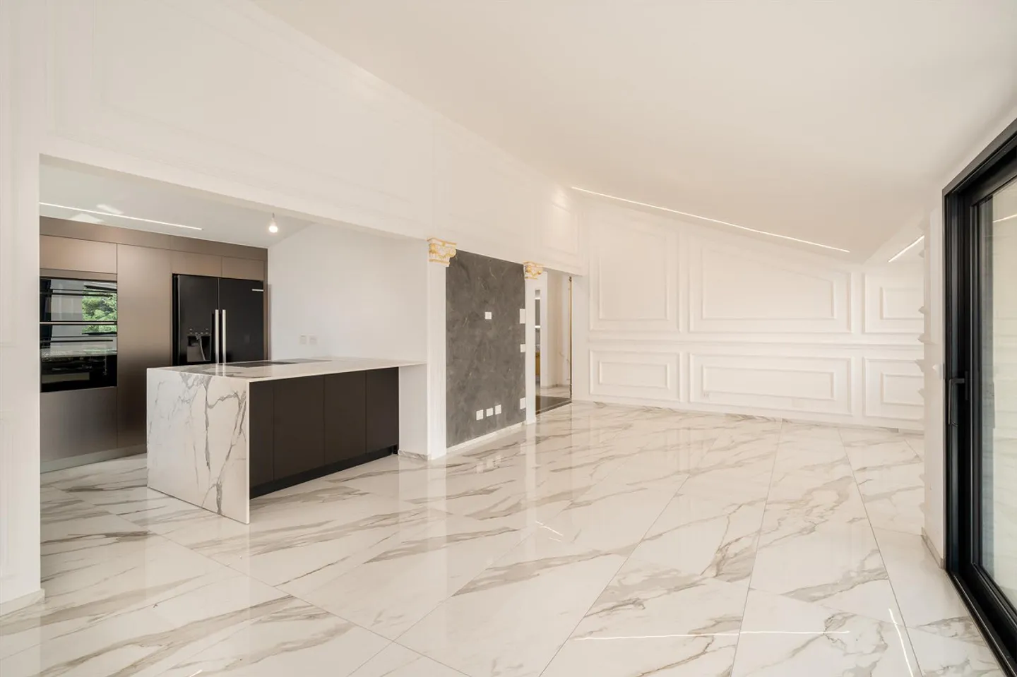 Villa Teresa: Ein Traum mit atemberaubendem Seeblick - Foto 3 von 13