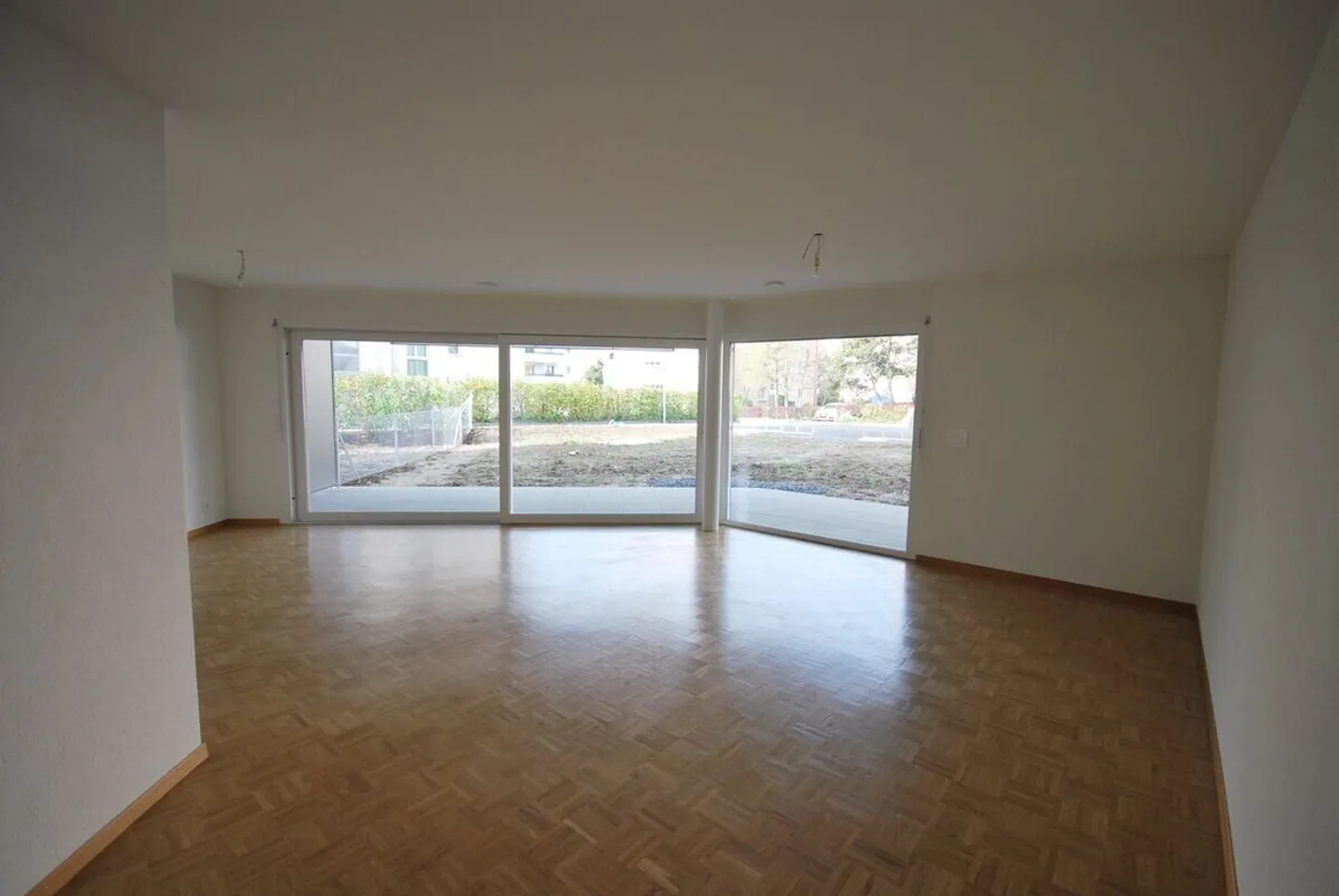 Beautiful 3.5-room apartment with private garden! - Photo 2 of 6