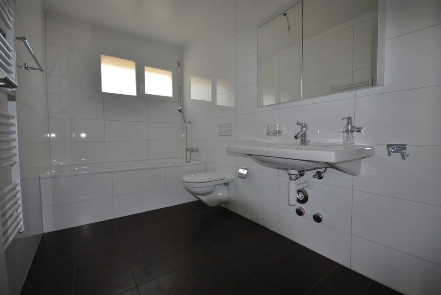 Beautiful 3.5-room apartment with private garden! - Photo 3 of 6