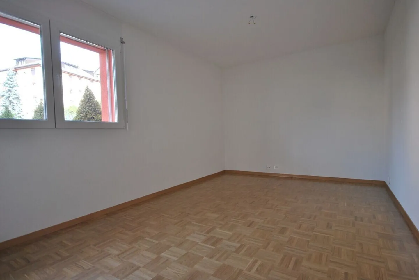 Beautiful 3.5-room apartment with private garden! - Photo 4 of 6
