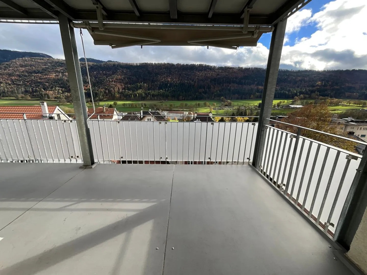 Vier-Zimmer-Wohnung mit großer Südterrasse - Foto 8 von 10