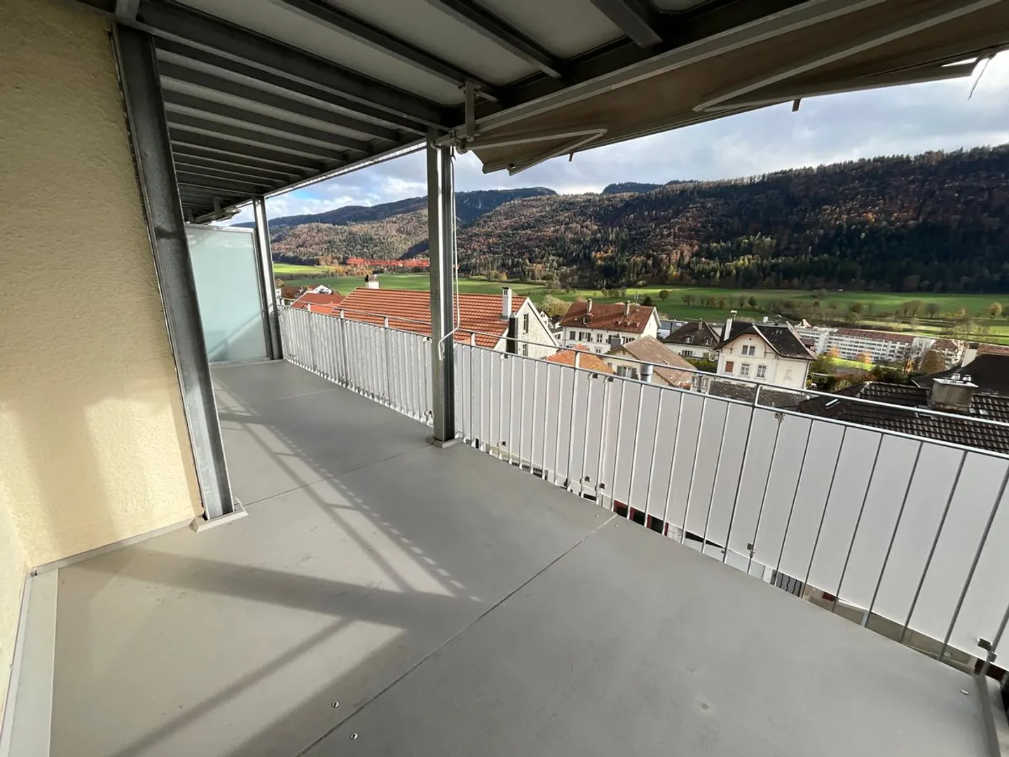 Vier-Zimmer-Wohnung mit großer Südterrasse - Foto 9 von 10