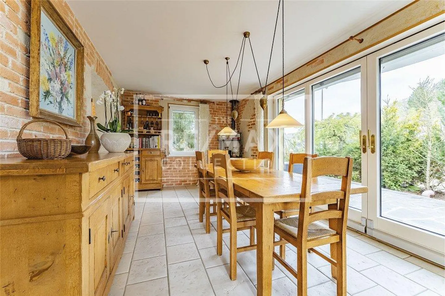 Luxurious Villa Near Lausanne - Photo 4 of 13