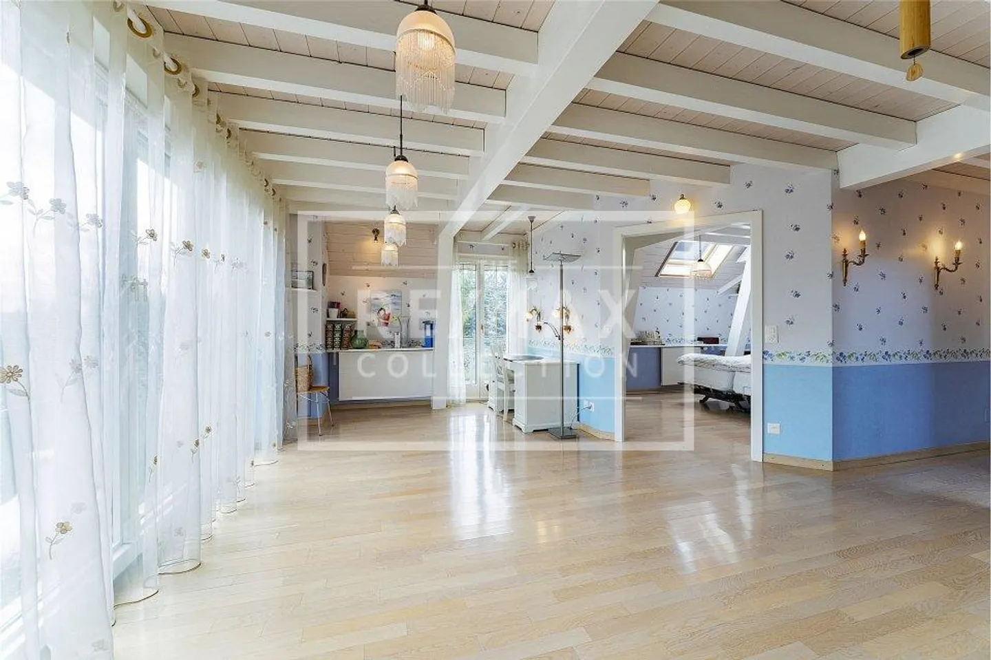 Luxurious Villa Near Lausanne - Photo 12 of 13