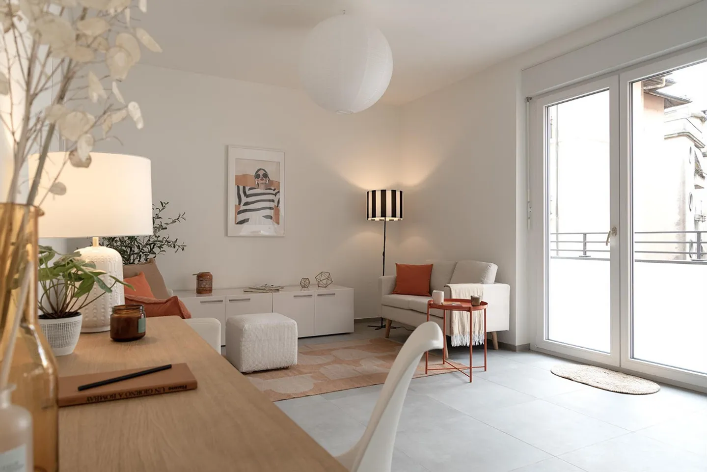 RENTING IN A RECENTLY RENOVATED BUILDING - Photo 4 of 13