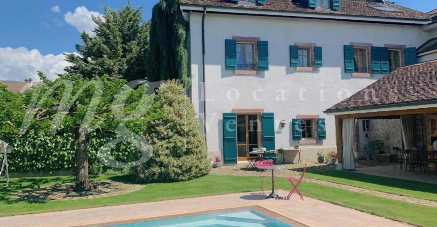 LINKSRHEINISCH! SUPERBE WOHNUNG VON 600 m2 MIT WUNDERSCHÖNEM PRIVATGARTEN & SCHWIMMBAD - Foto 1 von 13
