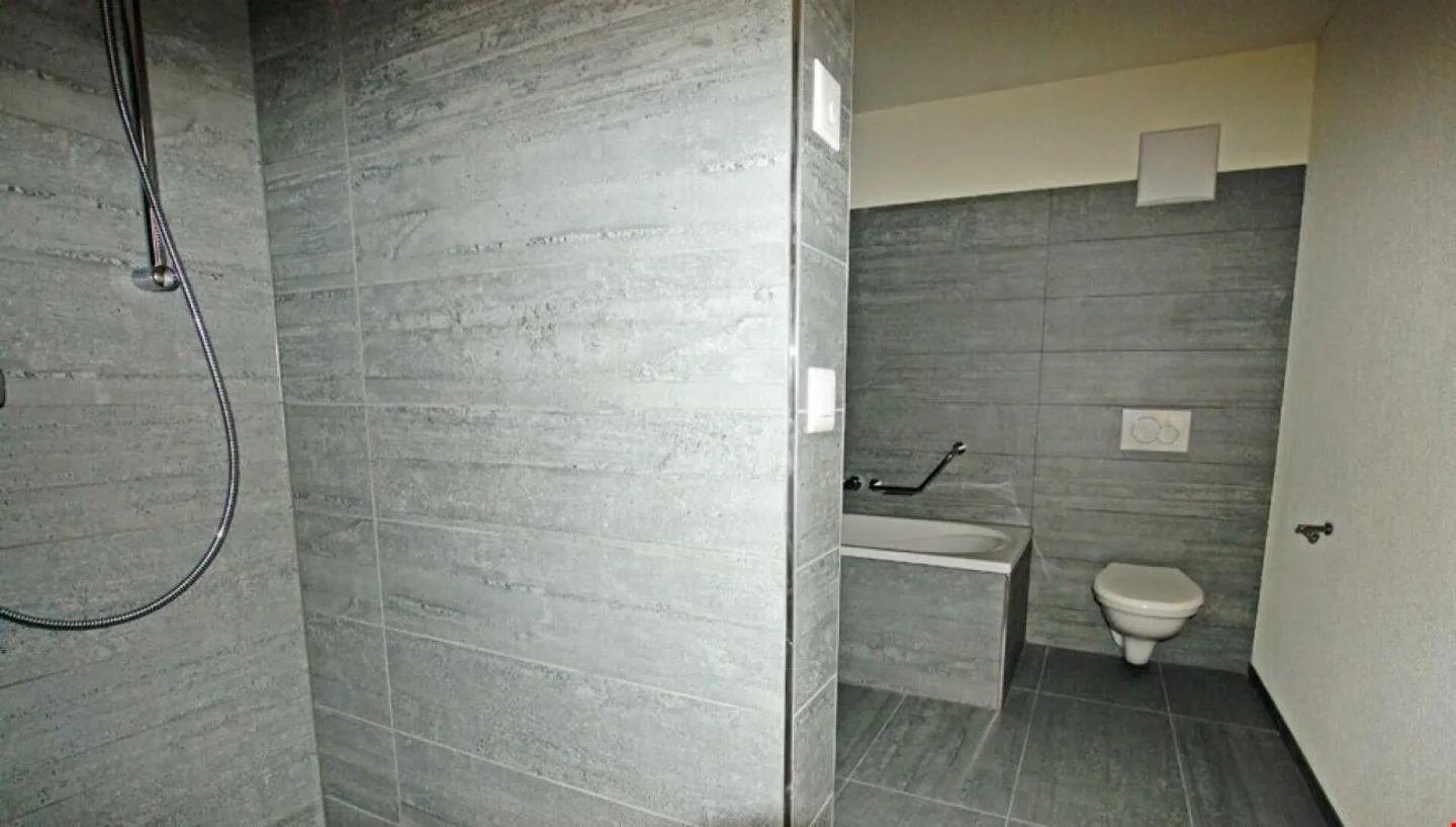Geräumige Wohnung mit modernem Ausbau - Foto 6 von 7