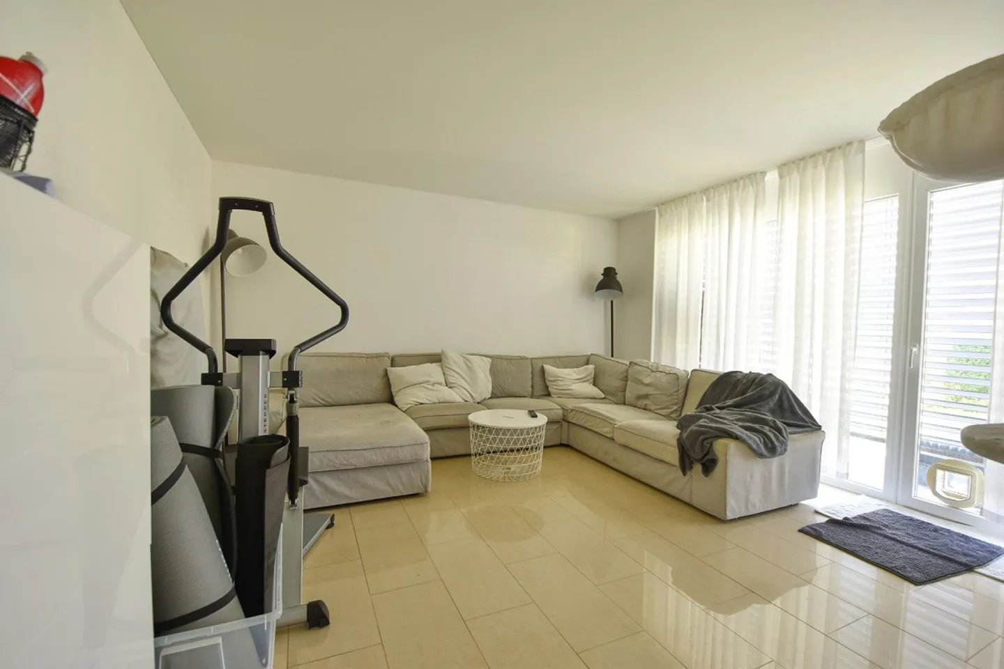 Appartement de jardin dans un emplacement familial - Photo 3 sur 7