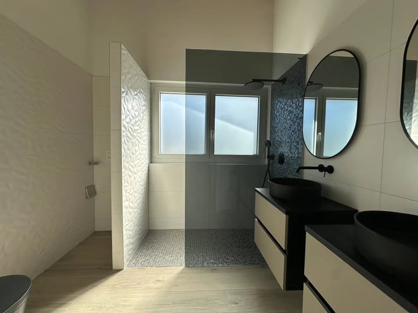 Letzte Charge: 4 1/2 und 2 1/2 Zimmer (für gewerbliche Nutzung) - Foto 6 von 13