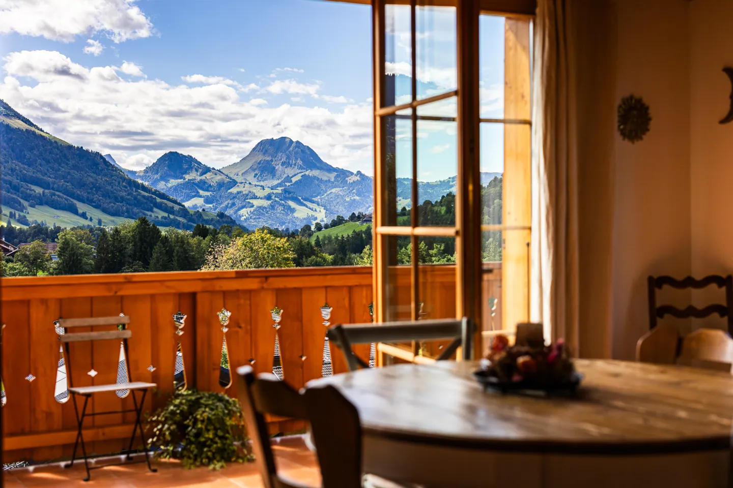 Einzigartige Lage in Charmey: ruhig, panoramische Aussicht und Sonne - Foto 5 von 12