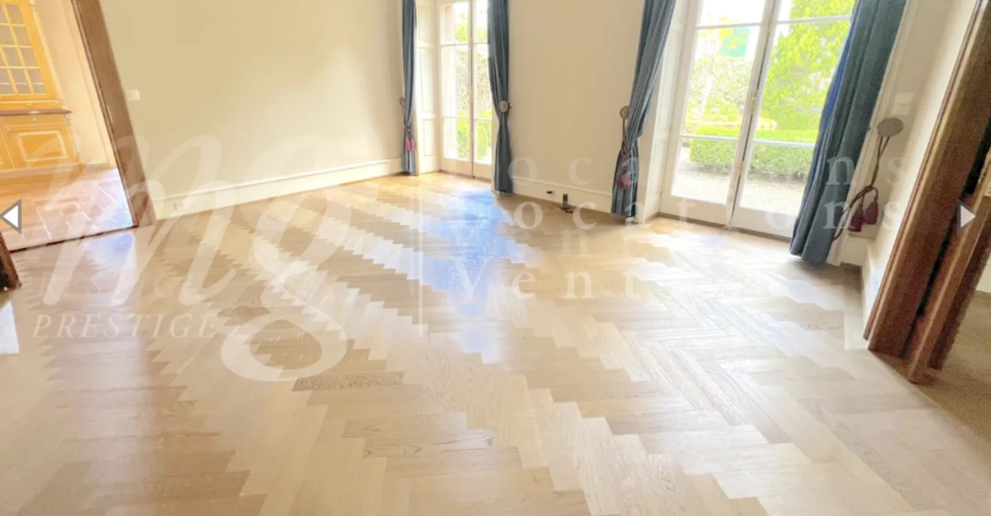 LINKSRHEINISCH! SUPERBE WOHNUNG VON 600 m2 MIT WUNDERSCHÖNEM PRIVATGARTEN & SCHWIMMBAD - Foto 7 von 13