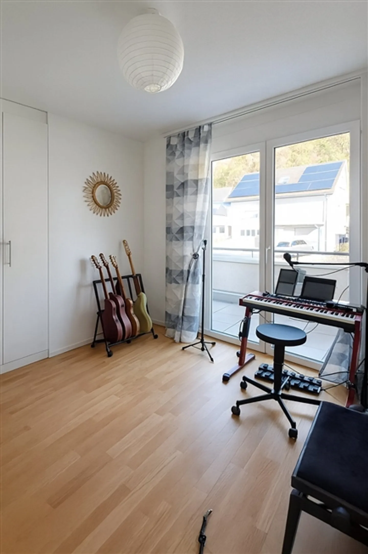 Extraordinary penthouse with panoramic terrace and breathtaking views of the Alps - Photo 10 of 11