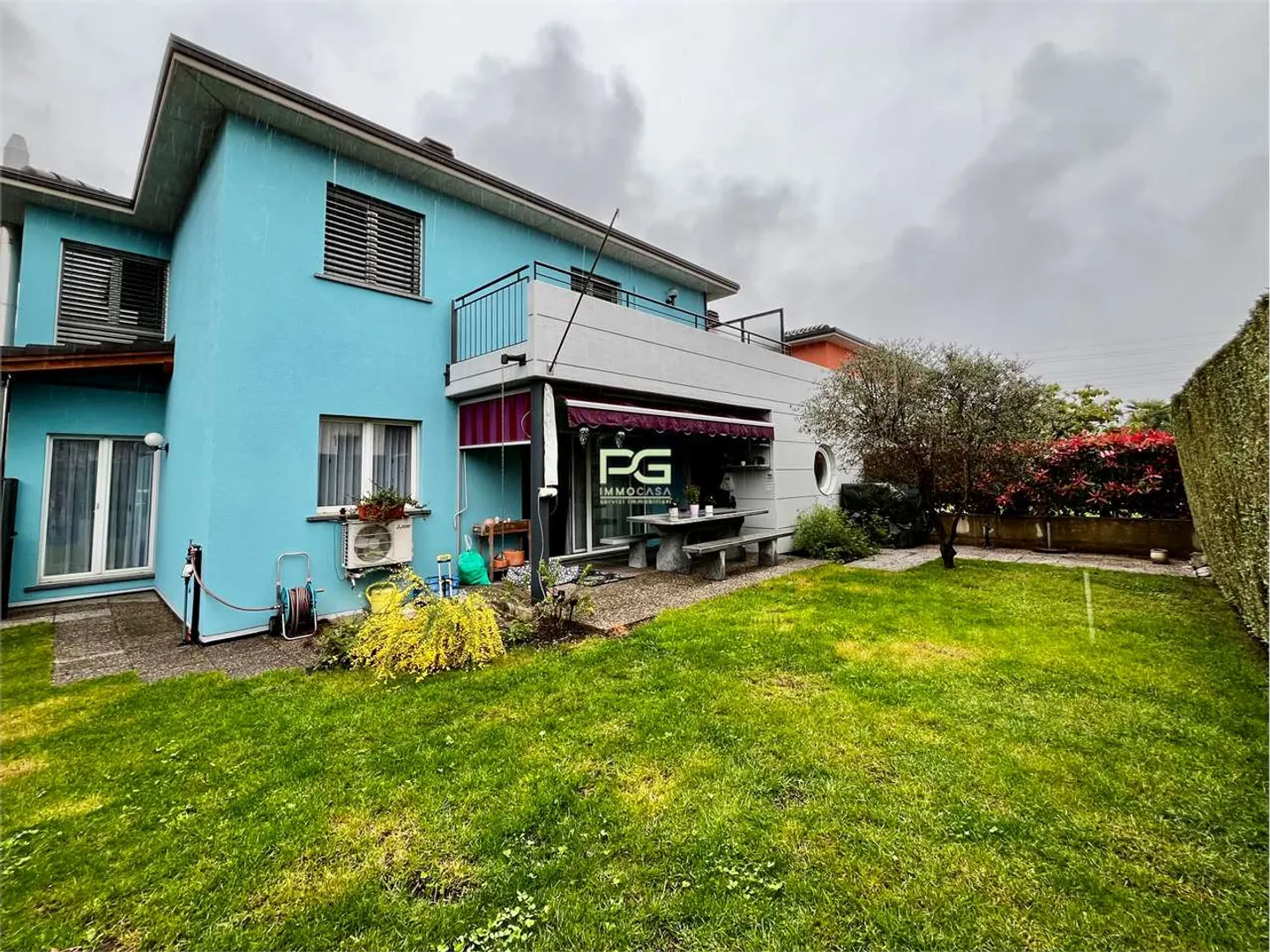 Large Single-Family House in Monte Carasso - Photo 1 of 13