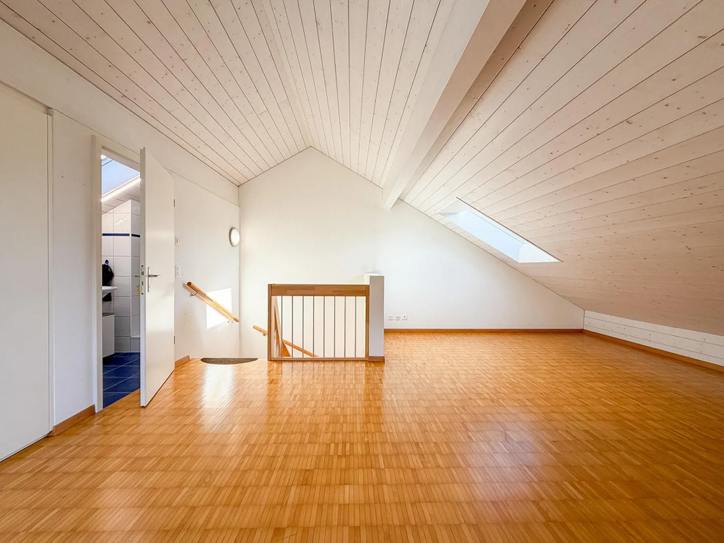 Semi-Detached House with Beautiful Garden, Kaufdorf - Photo 14 of 30