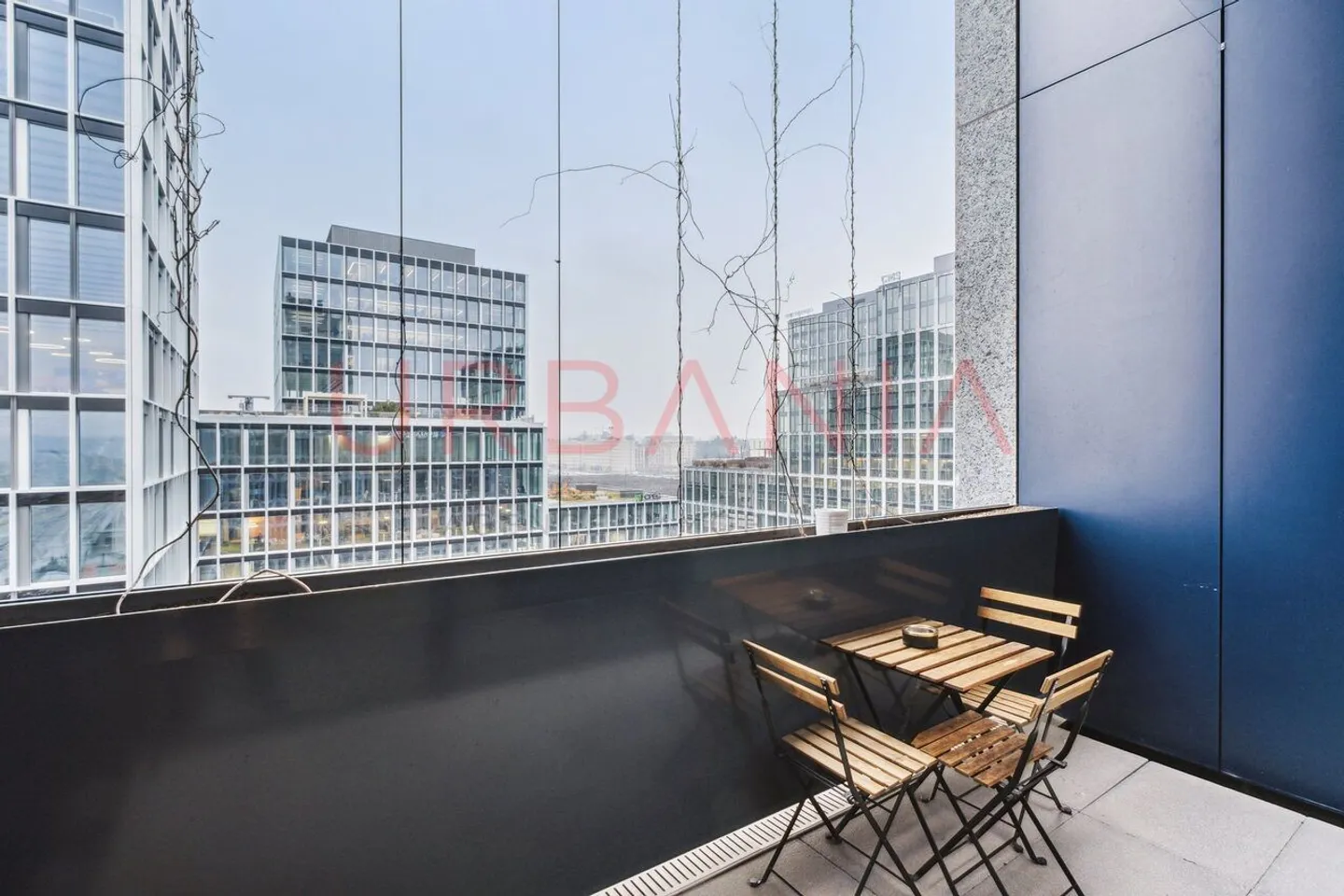 UNIQUE OPPORTUNITY - 477 M2 OFFICES IN PONT-ROUGE - Photo 6 of 10