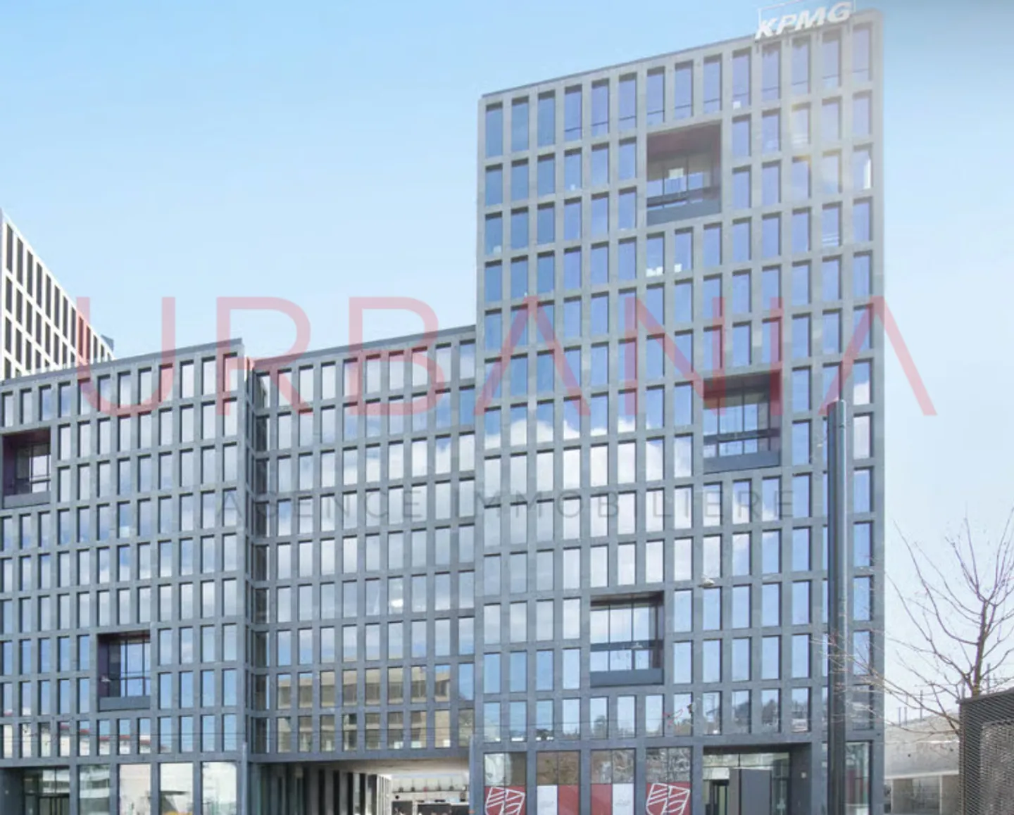 UNIQUE OPPORTUNITY - 477 M2 OFFICES IN PONT-ROUGE - Photo 1 of 10