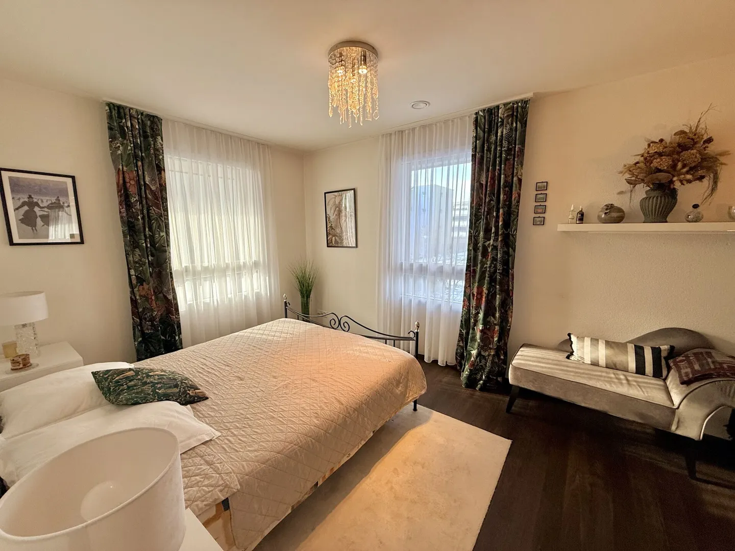 Vie élégante sur deux niveaux avec jardin privé - Photo 10 sur 16