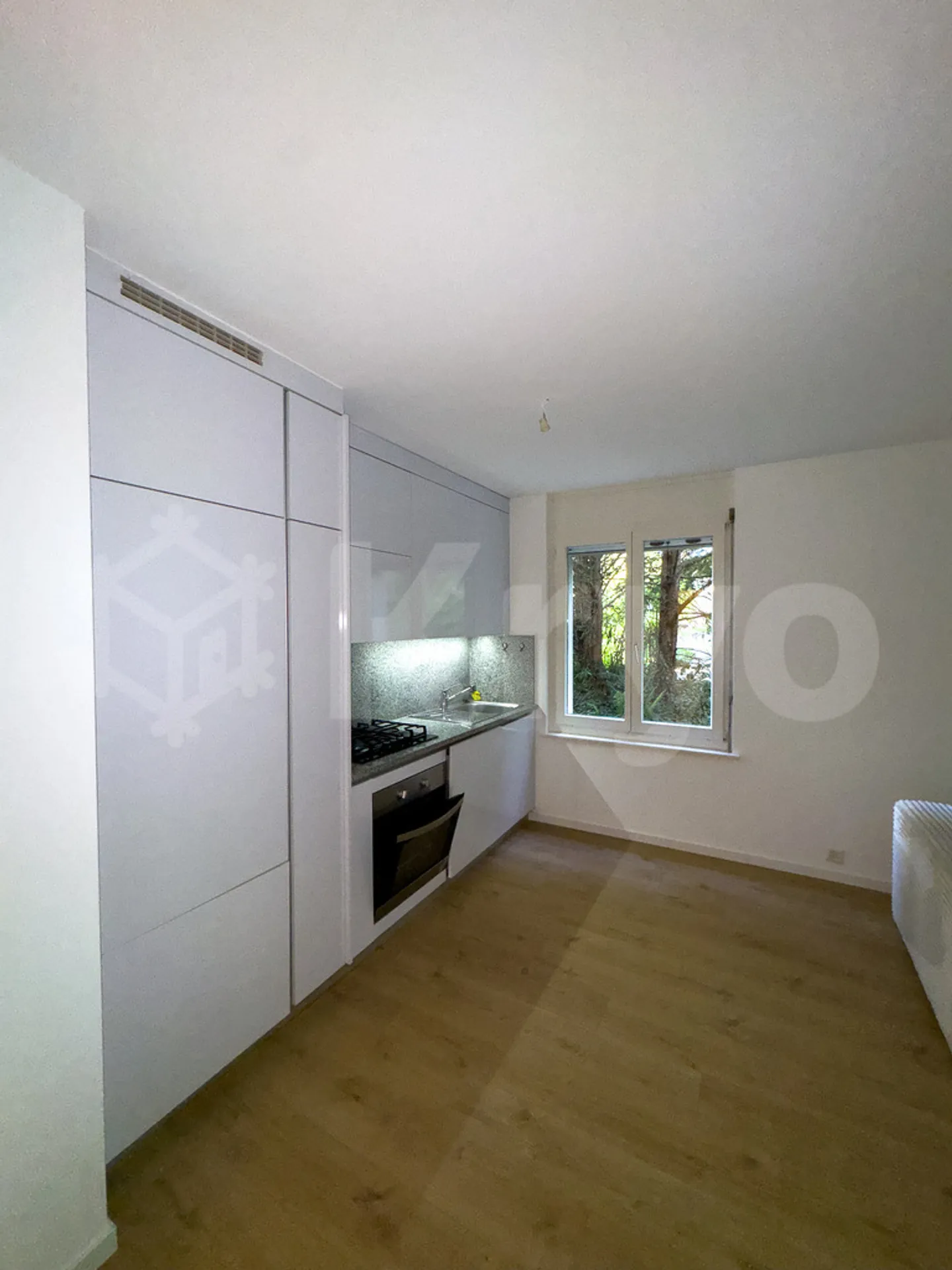 Appartement de deux pièces et demie au rez-de-chaussée - Photo 5 sur 12