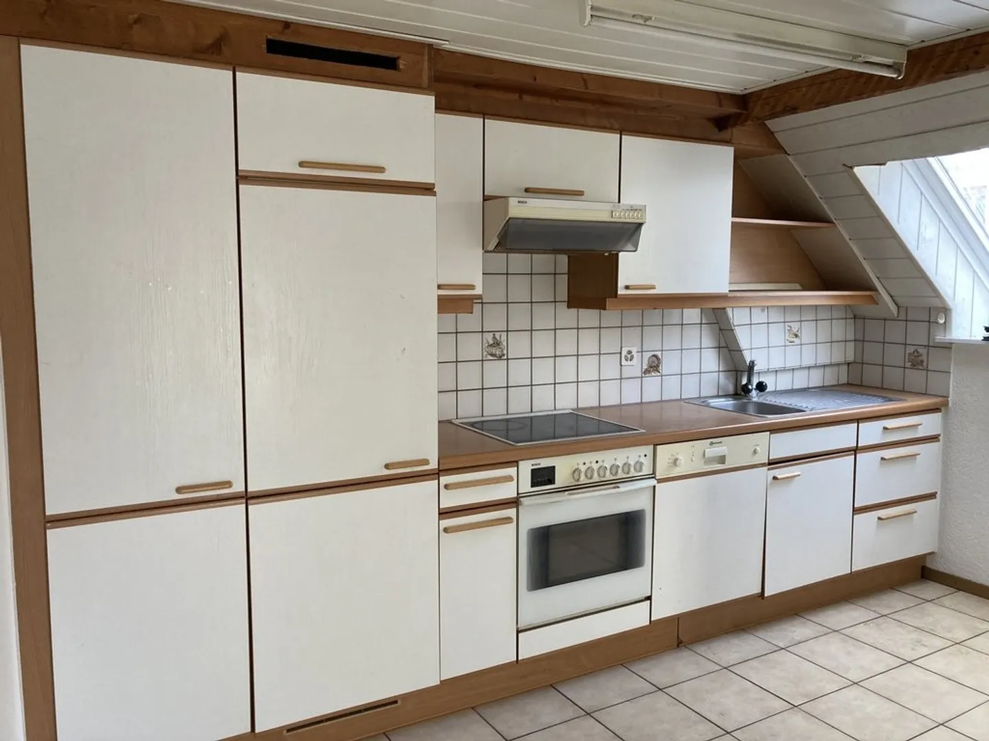 Appartamento di 3 locali in città - Foto 3 di 6