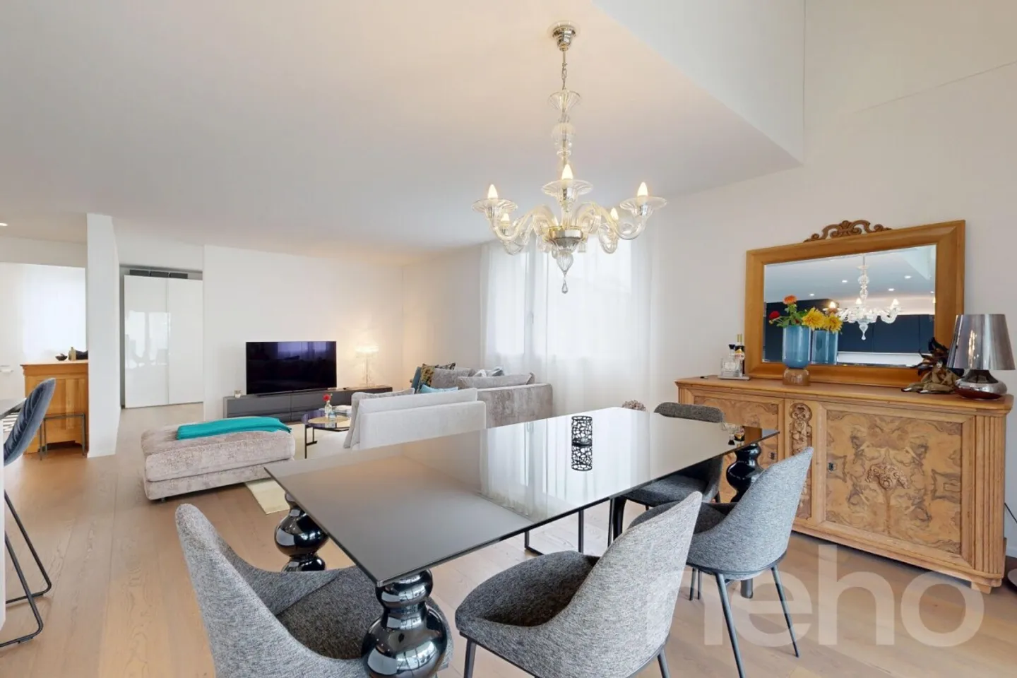 Moderne 4½-Zimmer-Maisonette mit Balkon und grosszügigem Wohnkomfort - Foto 2 von 12