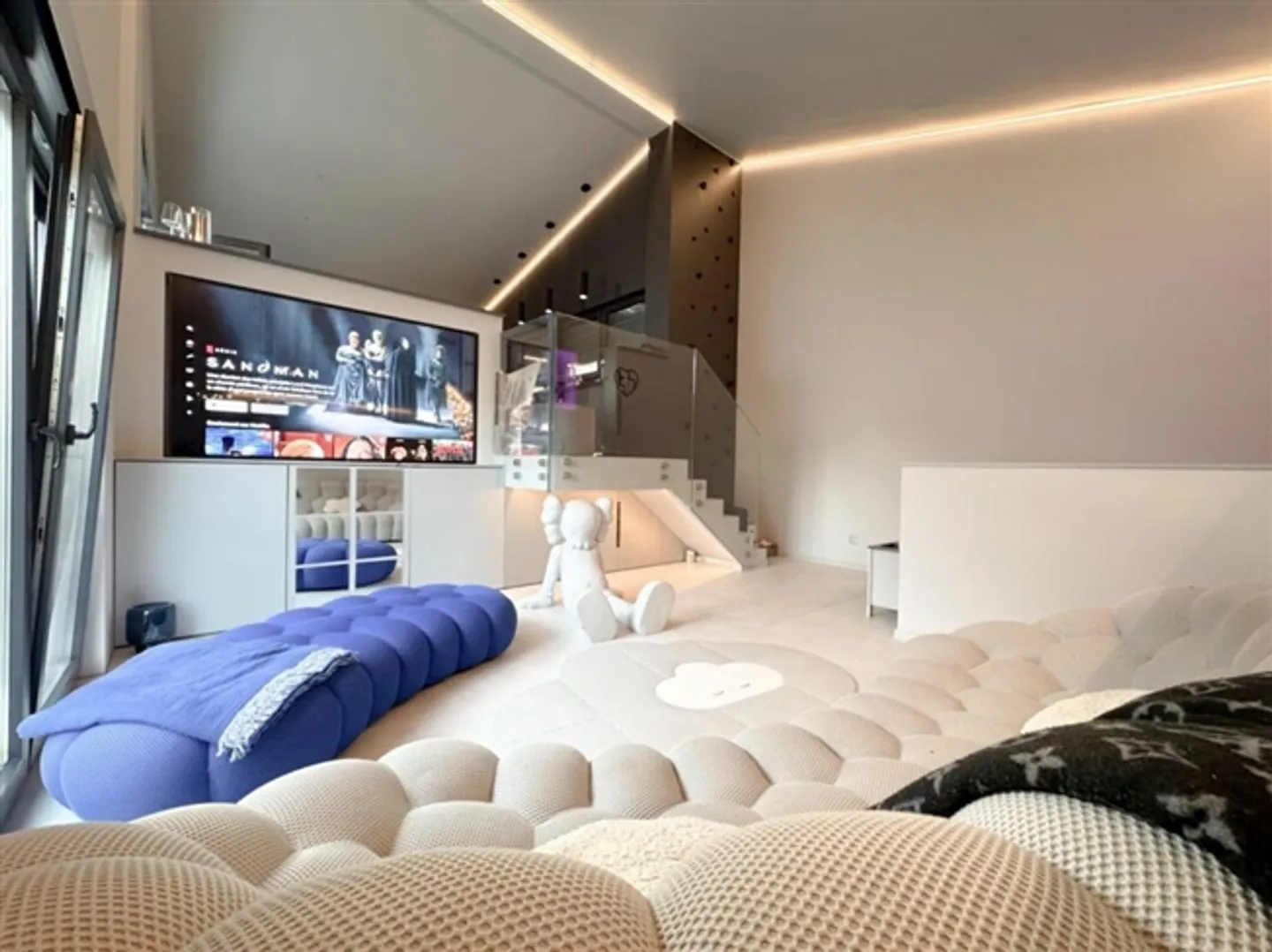 Adjacent 4-Room Villa in St-Séverin - Photo 6 of 20