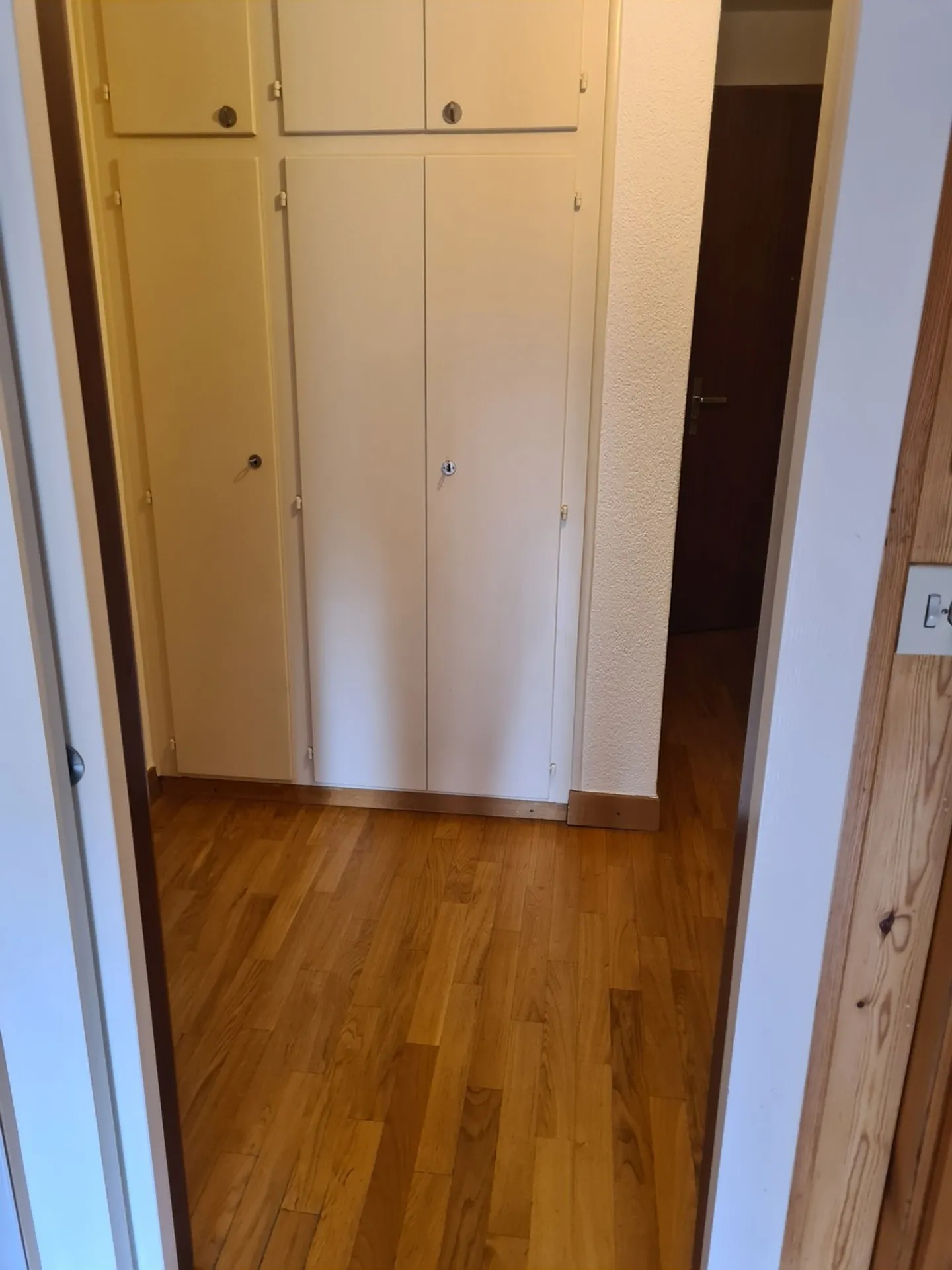 Nice large 2.5 rooms for rent year-round very close to the center of Crans - Photo 12 of 12