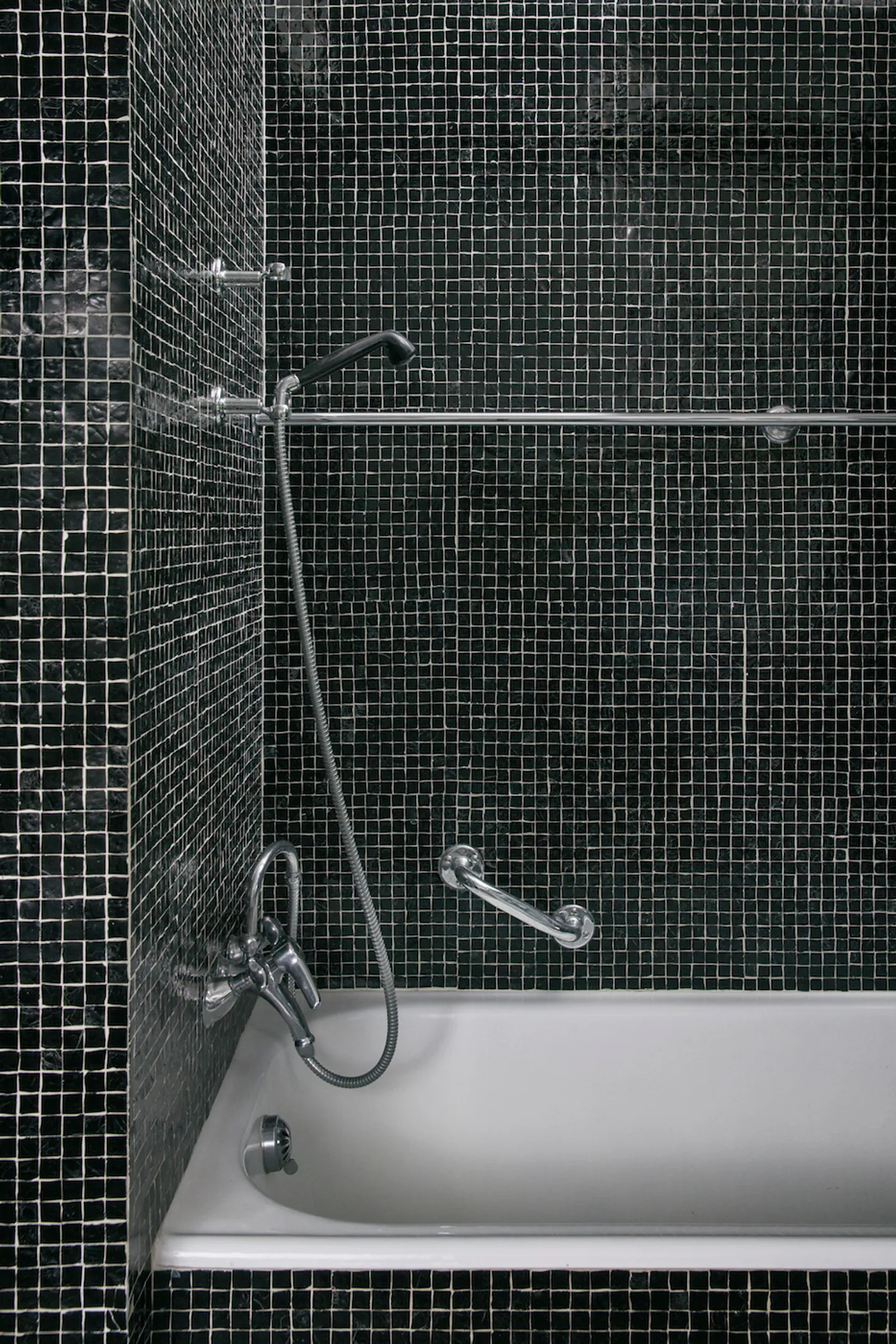 Unique Bauhaus Villa in St. Gallen - Photo 4 of 8