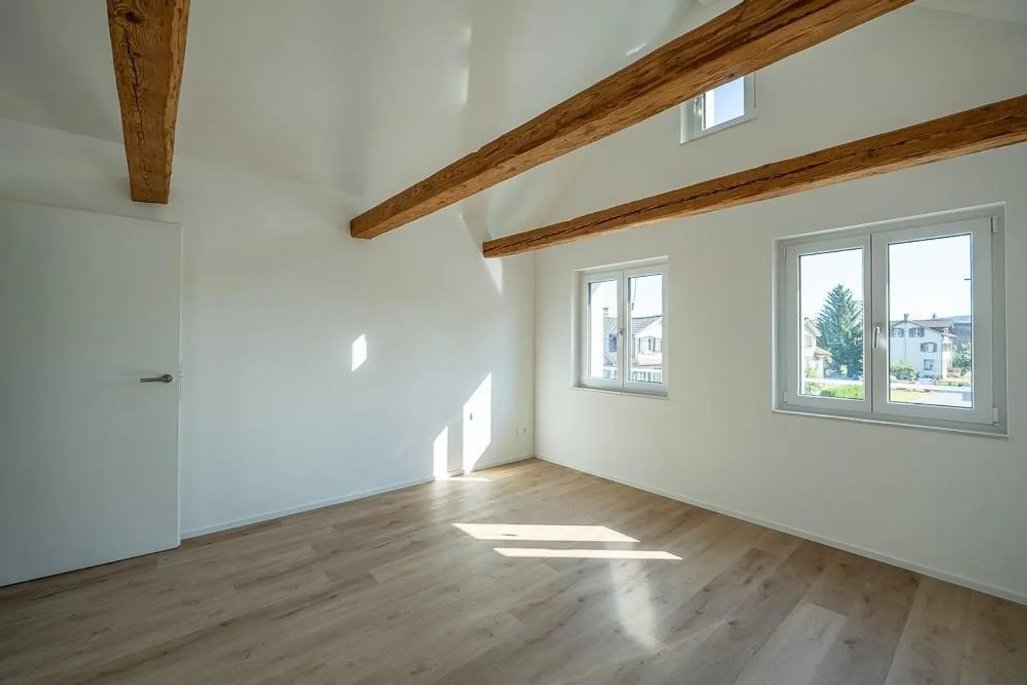 Modern 5-room maisonette apartment with spacious balcony - Photo 9 of 13