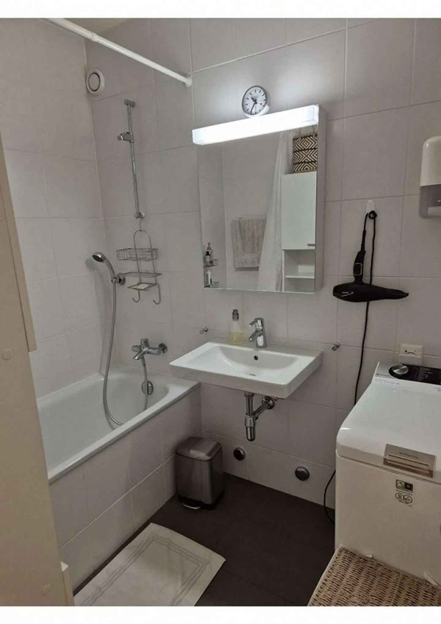 In der Nähe von Jonction: 4 Zimmer mit Balkon - Foto 8 von 10