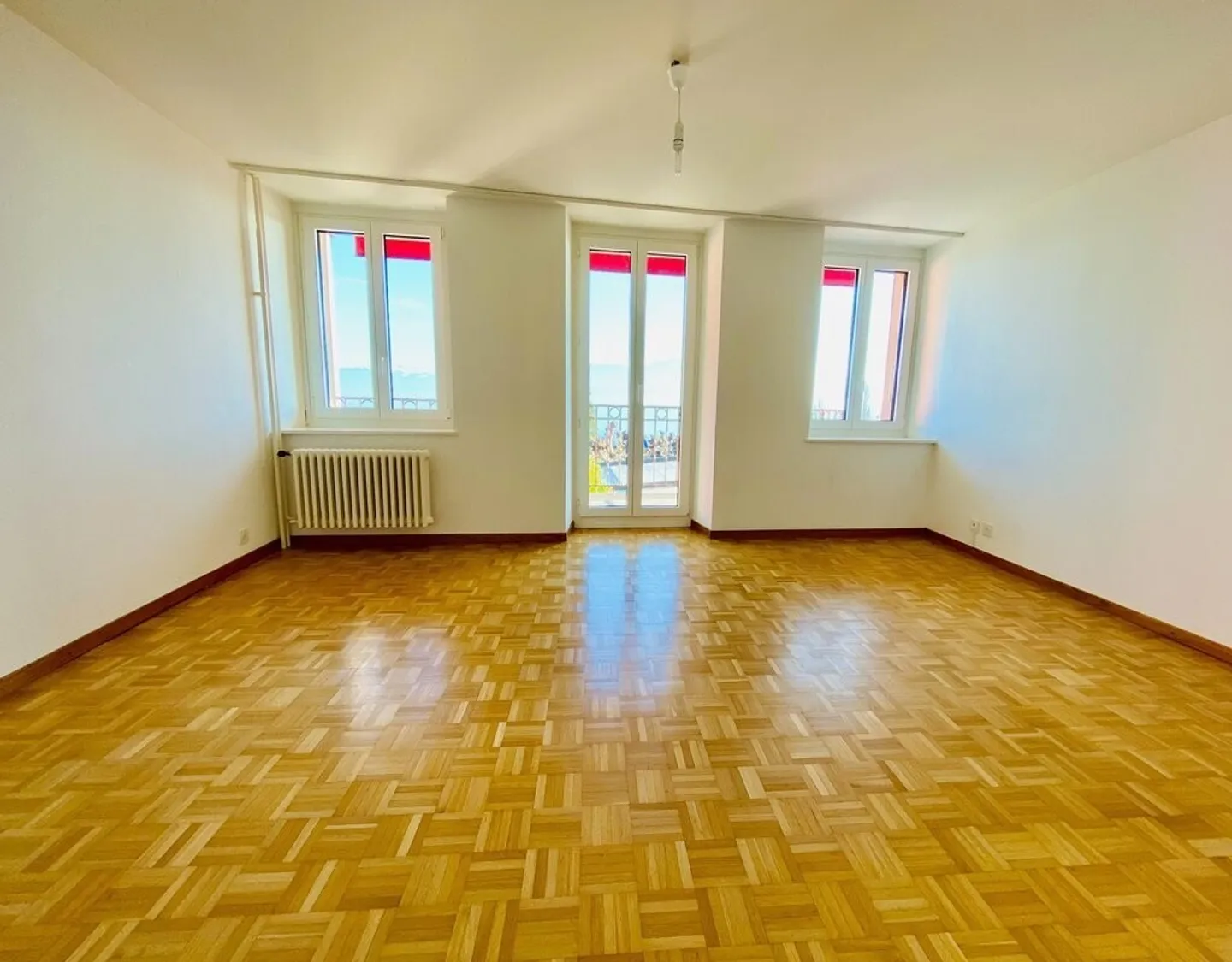 Appartement Charmant avec Vue sur le Lac - Photo 4 sur 6