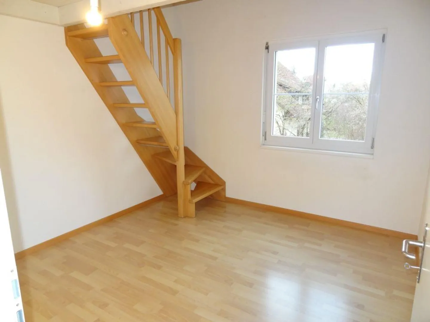 Incantevole appartamento mansardato 3.5 locali a Tägerwilen - Foto 7 di 17