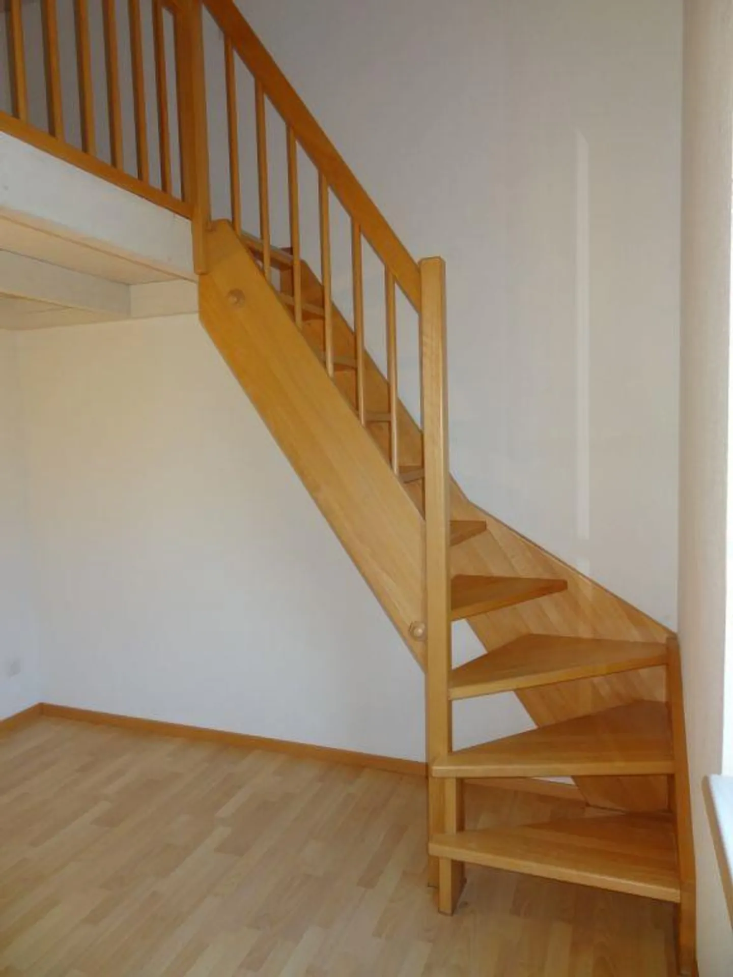 Incantevole appartamento mansardato 3.5 locali a Tägerwilen - Foto 8 di 17