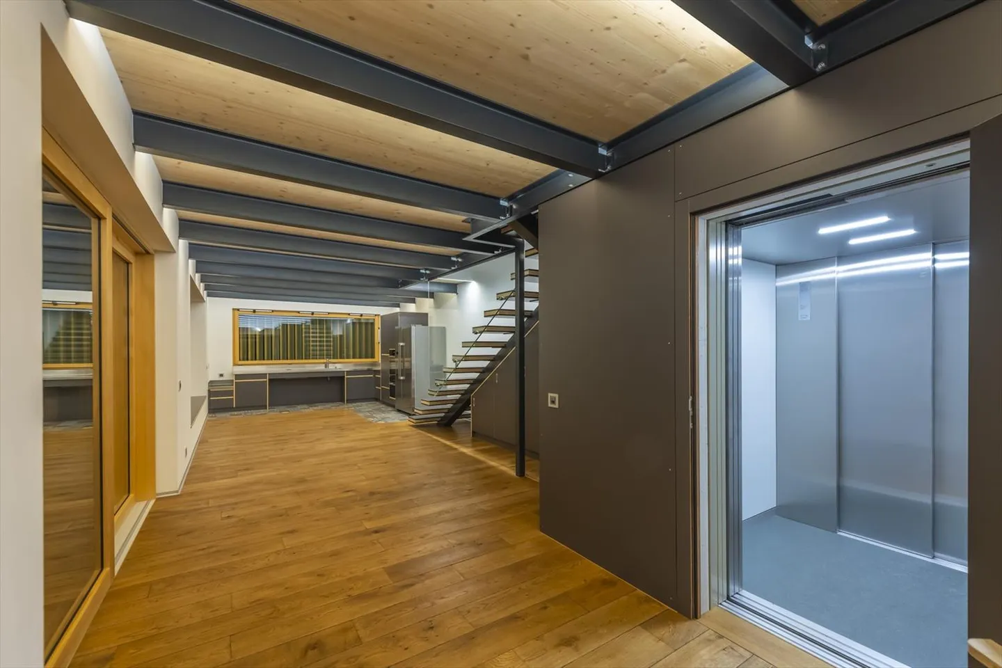 Duplex 4.5 rooms - Photo 3 of 14