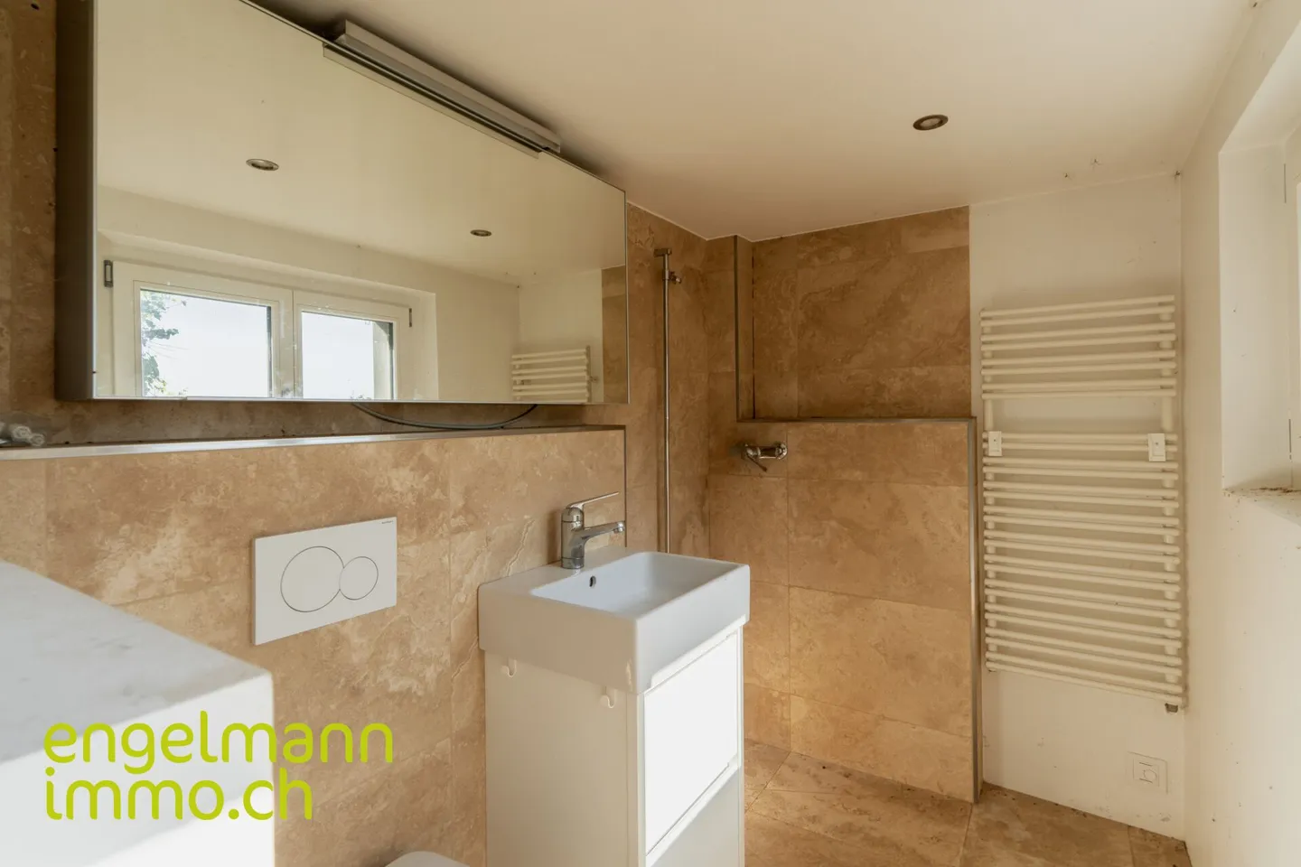 Renovationsbedürftiges Bauernhaus mit viel Potential / Ferme à rénover avec beaucoup de potentiel - Foto 7 von 13