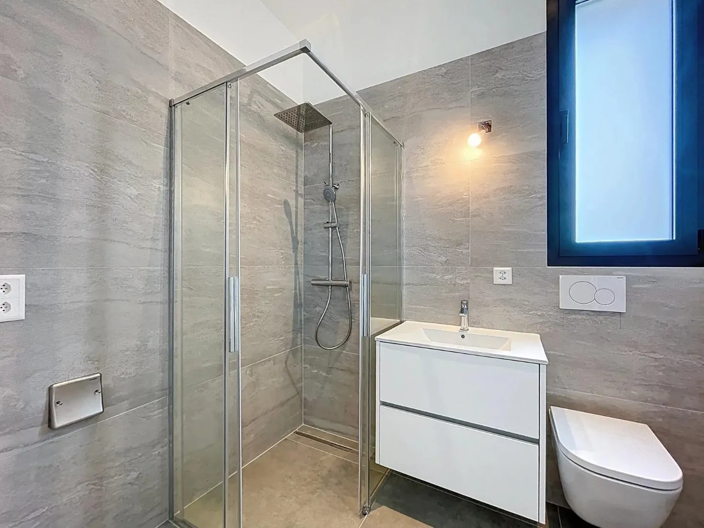 MINERGIE with panoramic view? Available immediately - Photo 10 of 12