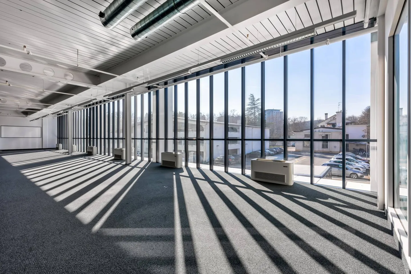 Equipped offices of approximately 6,000 m2 DIVISIBLE in Versoix - Photo 8 of 9