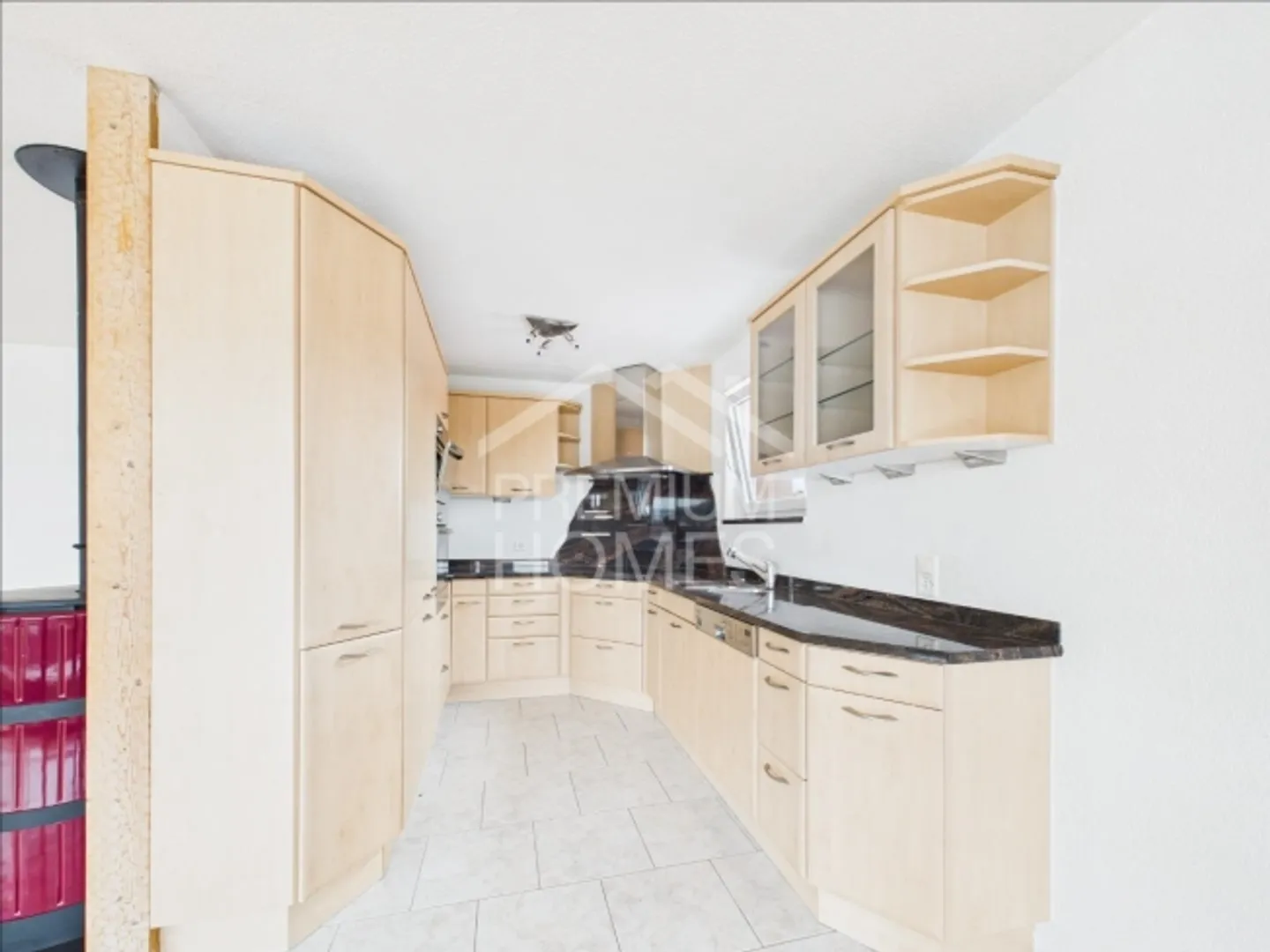 CENTRAL & PROCHE DE L'ÉCOLE - Photo 2 sur 4