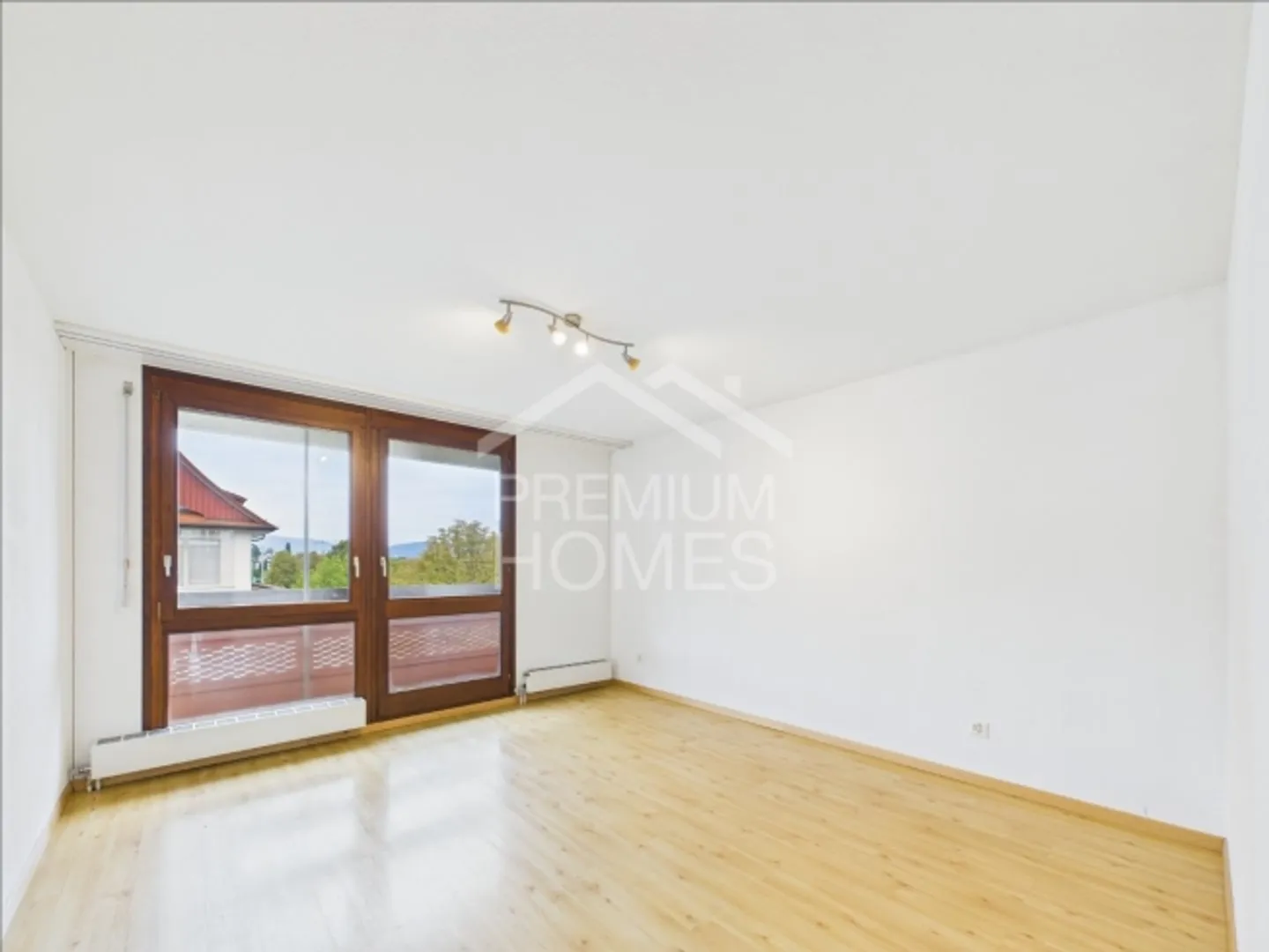 CENTRAL & PROCHE DE L'ÉCOLE - Photo 3 sur 4