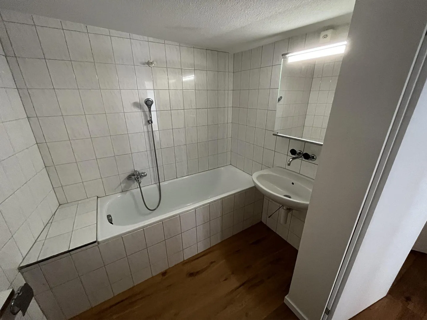 Maisonette apartment in the center of Sissach - Photo 9 of 10