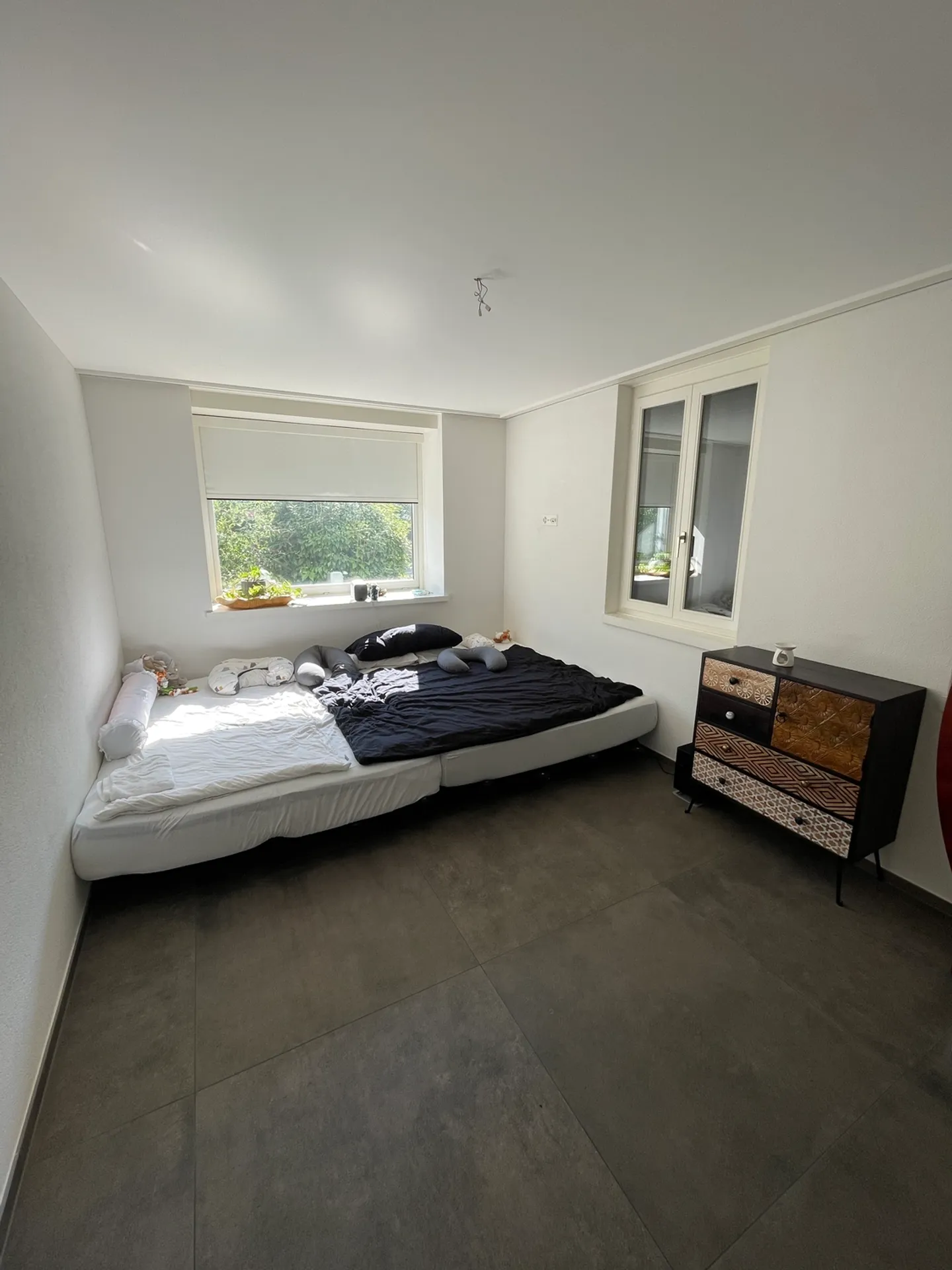 4½ ZI-WOHNUNG IN WEININGEN (ZH), MÖBLIERT, TEMPORÄR - Foto 6 von 12