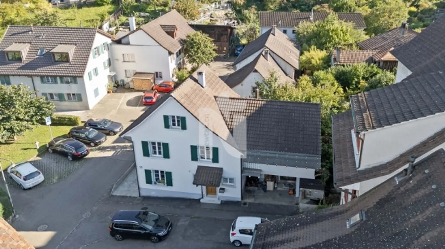 Single house for sale - Photo 1 of 11