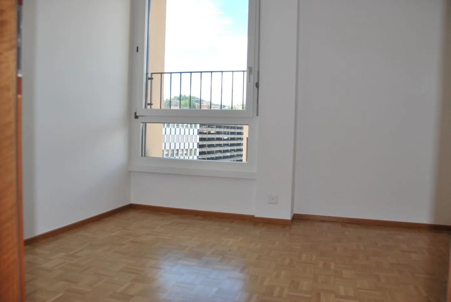 Apartment with recent renovation in Lugano City sought - Photo 10 of 10