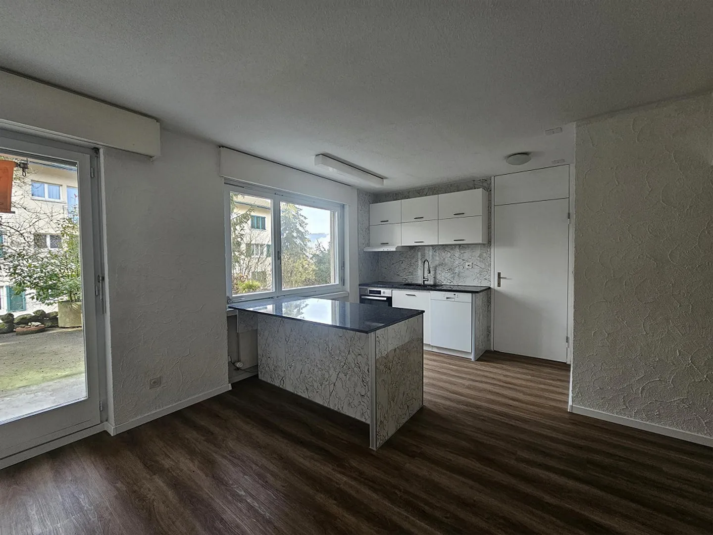 Moderne 2-Zimmer-Wohnung in Kaiserstuhl - Foto 4 von 10