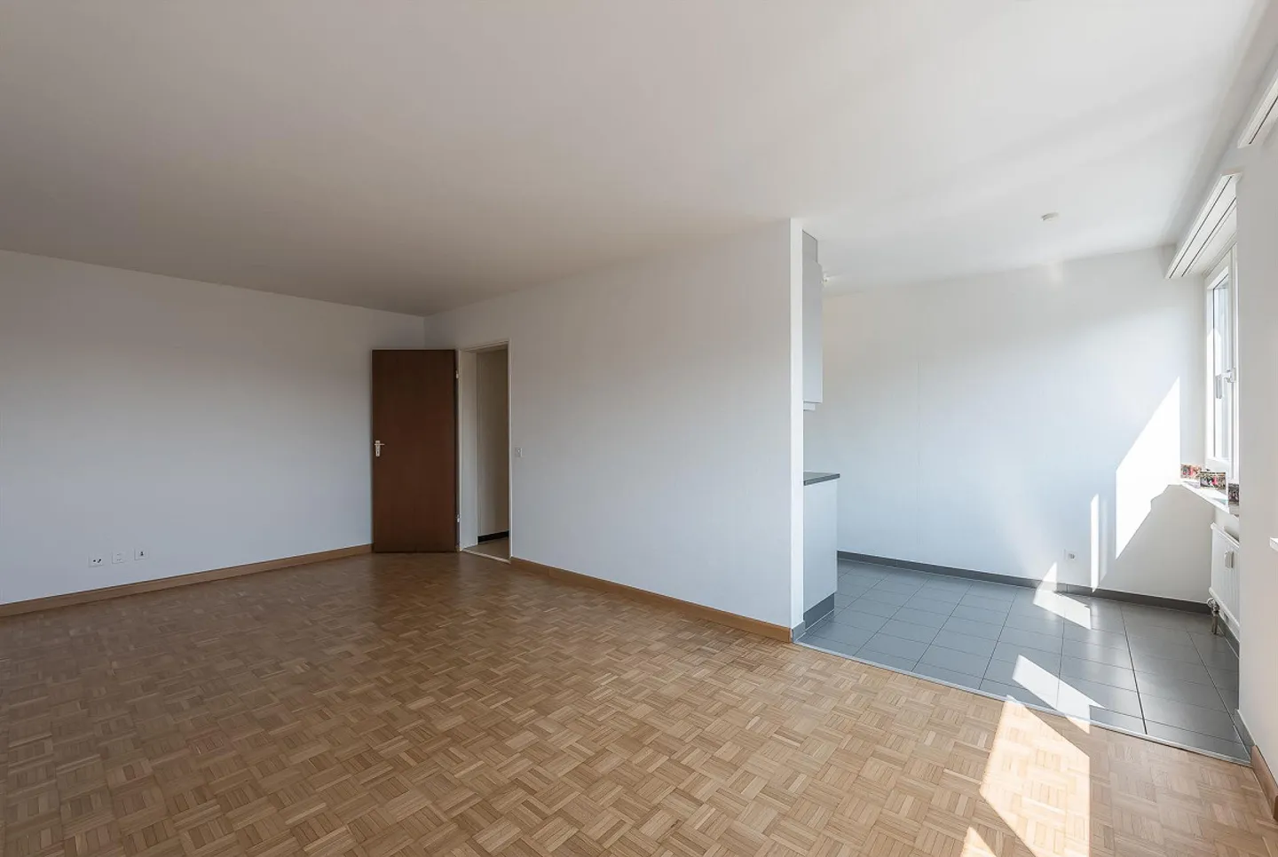 Beautiful apartment with a view! - Photo 6 of 9