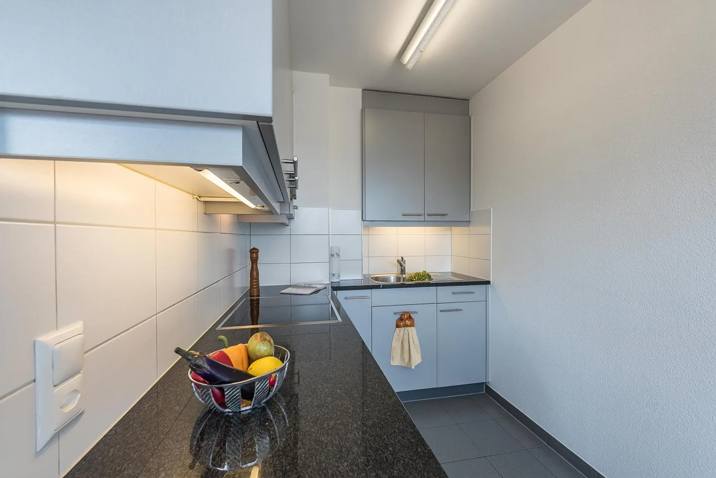 Beautiful apartment with a view! - Photo 2 of 9