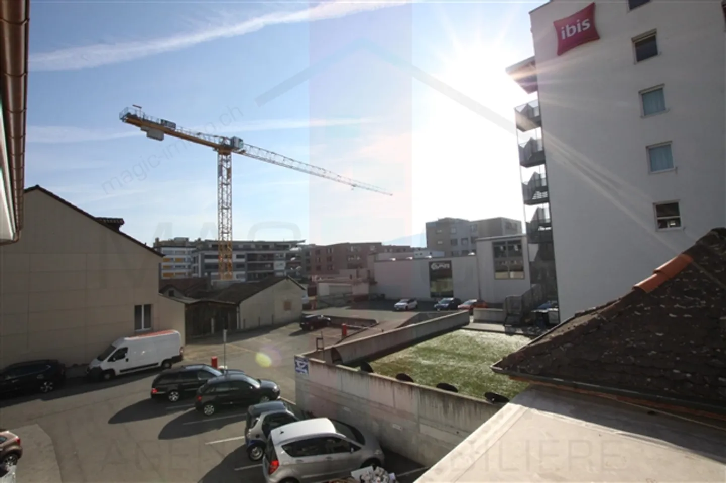 Building near the Delémont train station - Photo 10 of 20